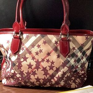 BURBERRY Burgundy/Beige Nova Stars Printed PVC and Patent Leather Nickie Tote